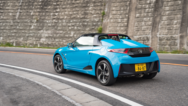 Illustration for article titled The Honda S660 Is The Most Fun You Can Have At 25 MPH